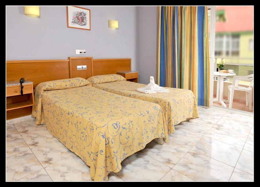 Hostal Carel El Medano  Room photo
