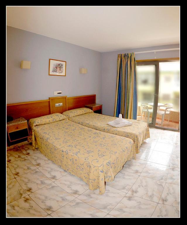 Hostal Carel El Medano  Room photo