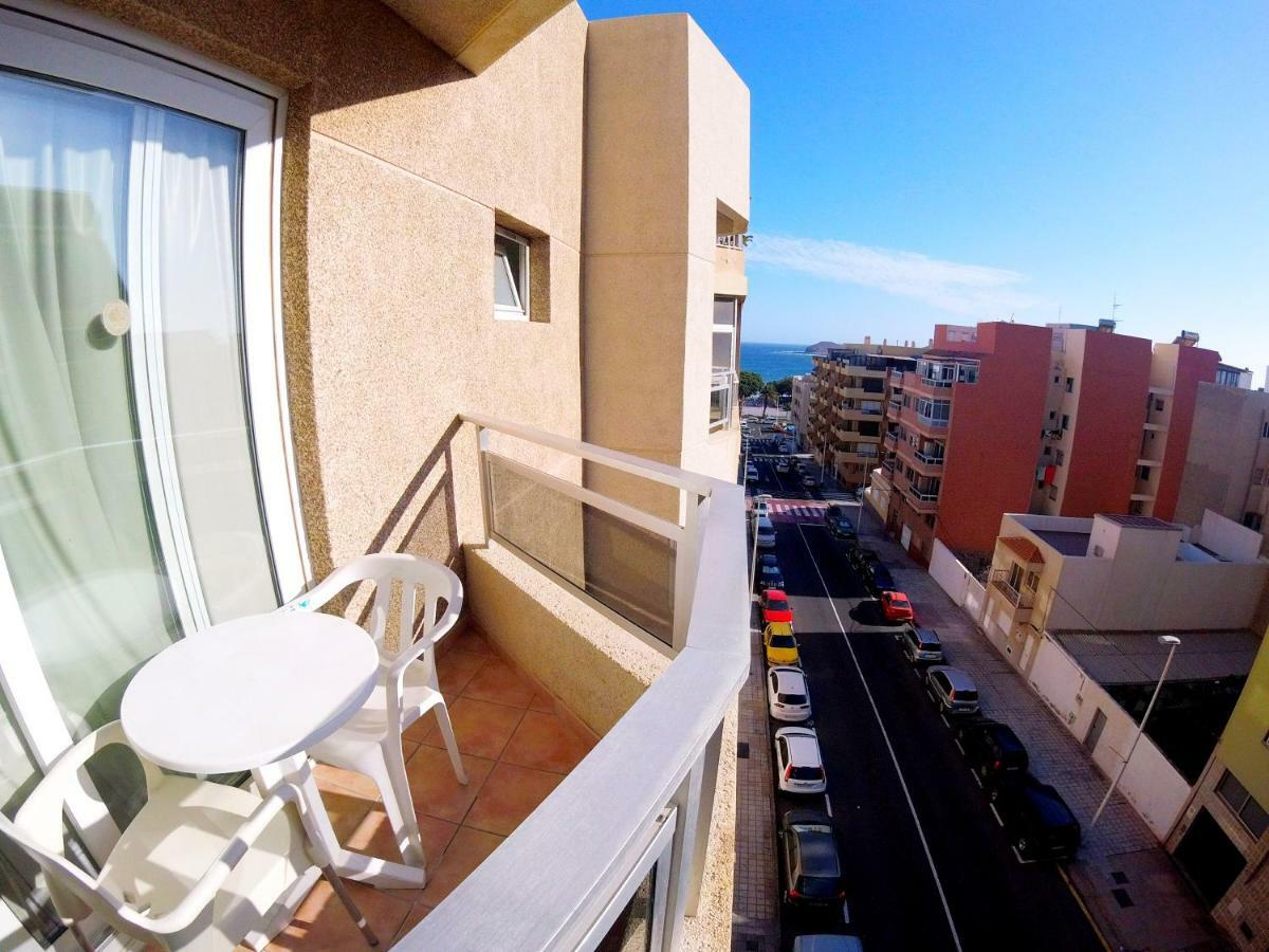 Hostal Carel El Medano  Exterior photo
